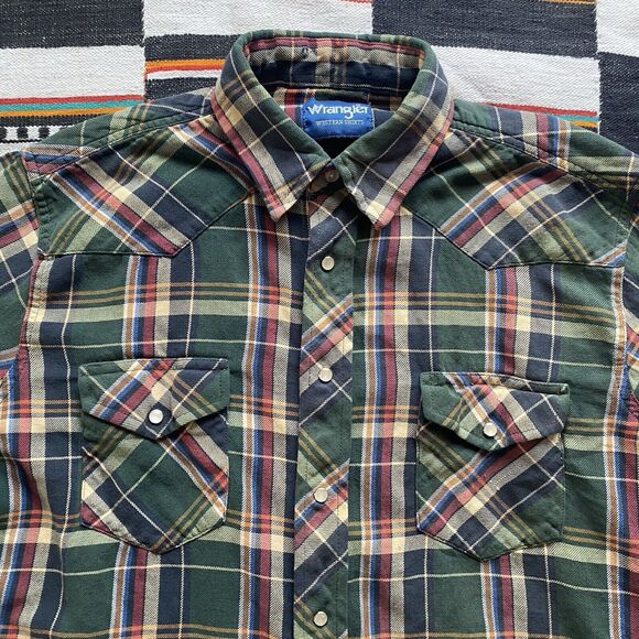 Vintage Wrangler Pearl Snap Button Up Shirt. Large. Pockets. USA. - Picture 5 of 16